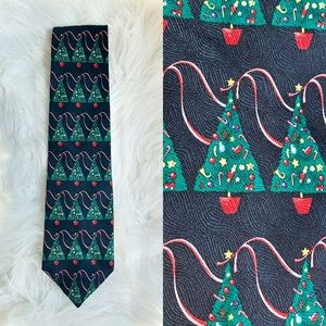 Hallmark Traditions silk Christmas Tie